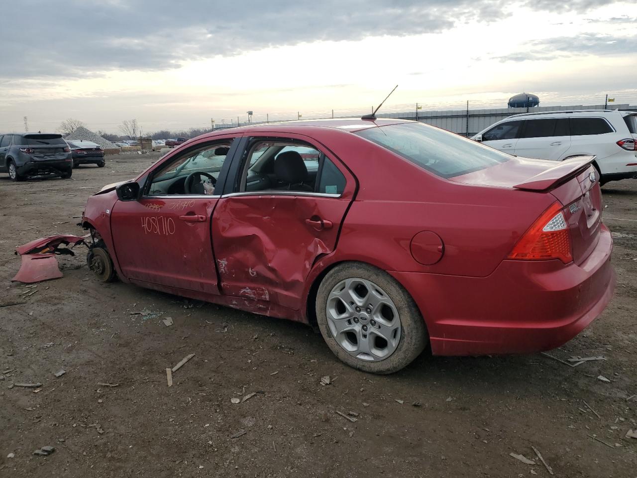 2011 Ford Fusion - Image 2