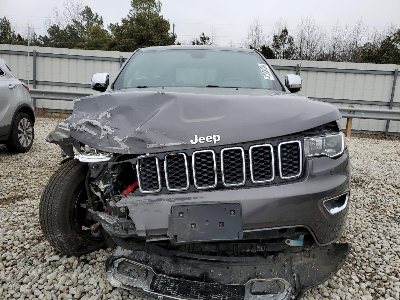 2017 Jeep Grand Cherokee - Image 5