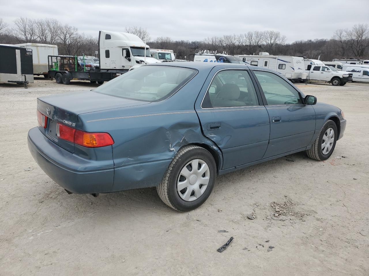 2000 Toyota Camry - Image 3