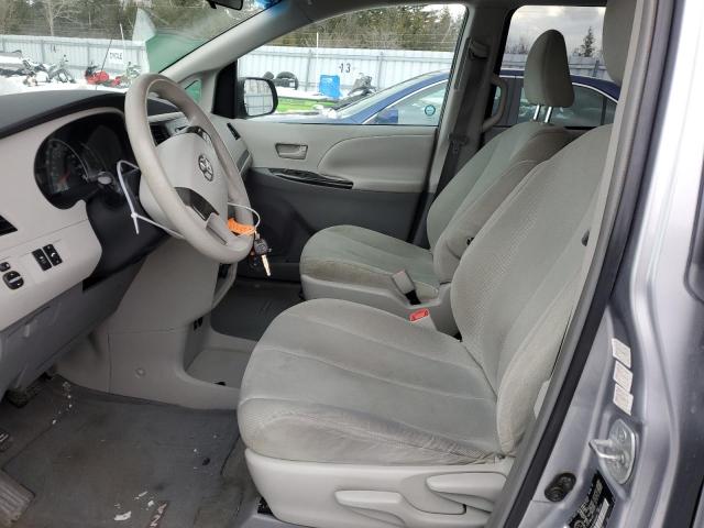 2011 TOYOTA SIENNA 
