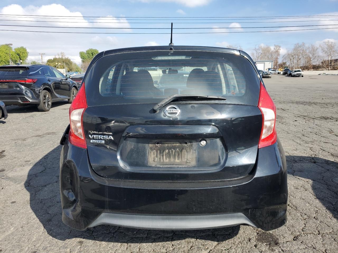 2018 Nissan Versa - Image 6