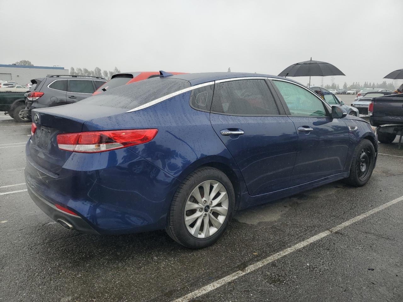 2016 Kia Optima - Image 3