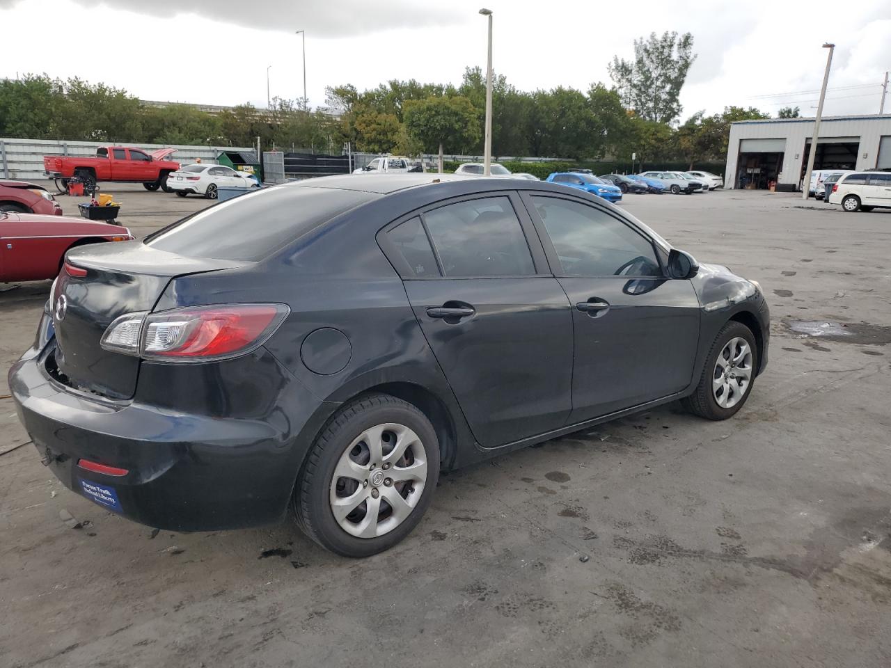 2013 Mazda 3 - Image 3