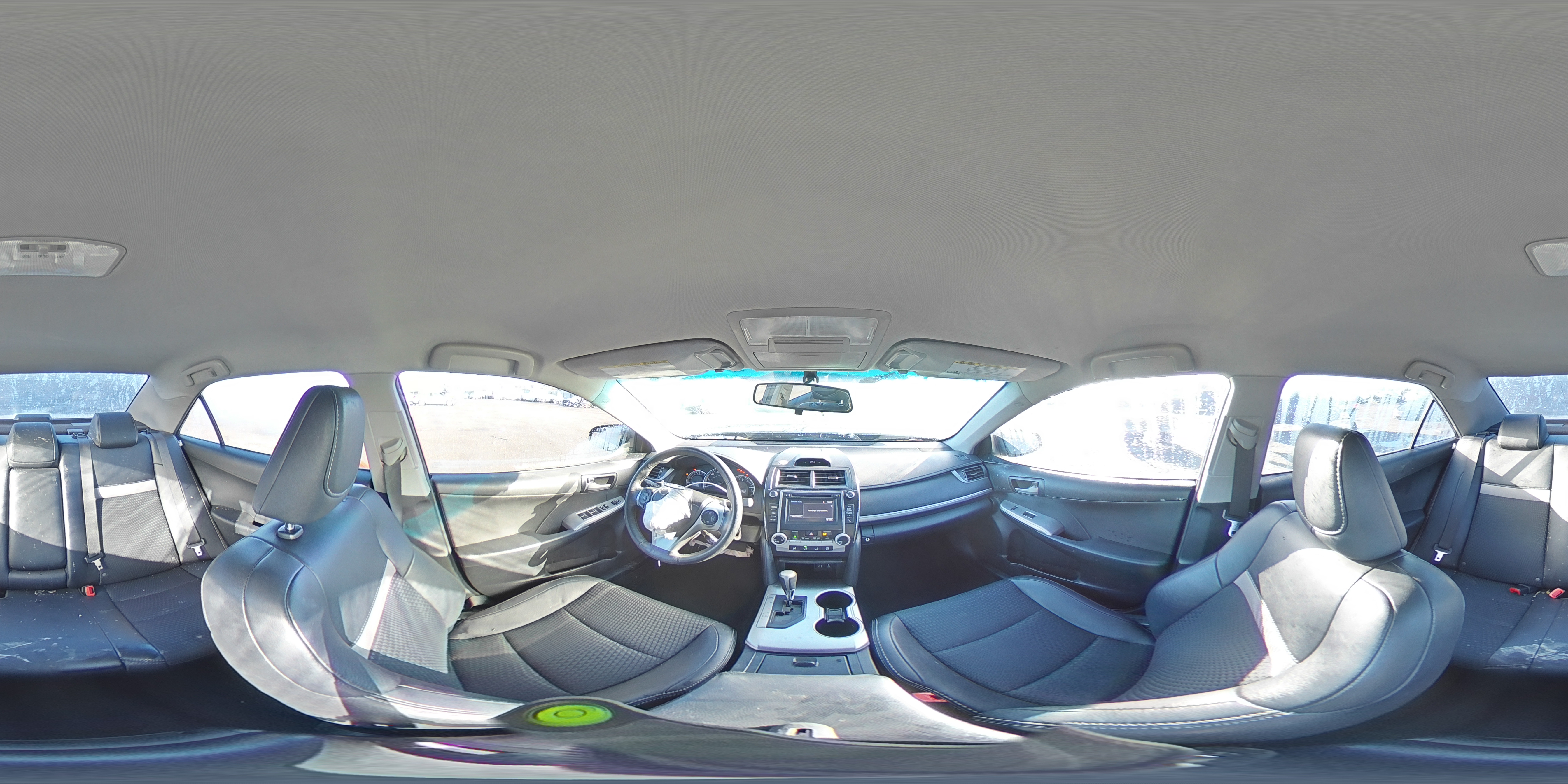 2014 Toyota Camry - Image 13