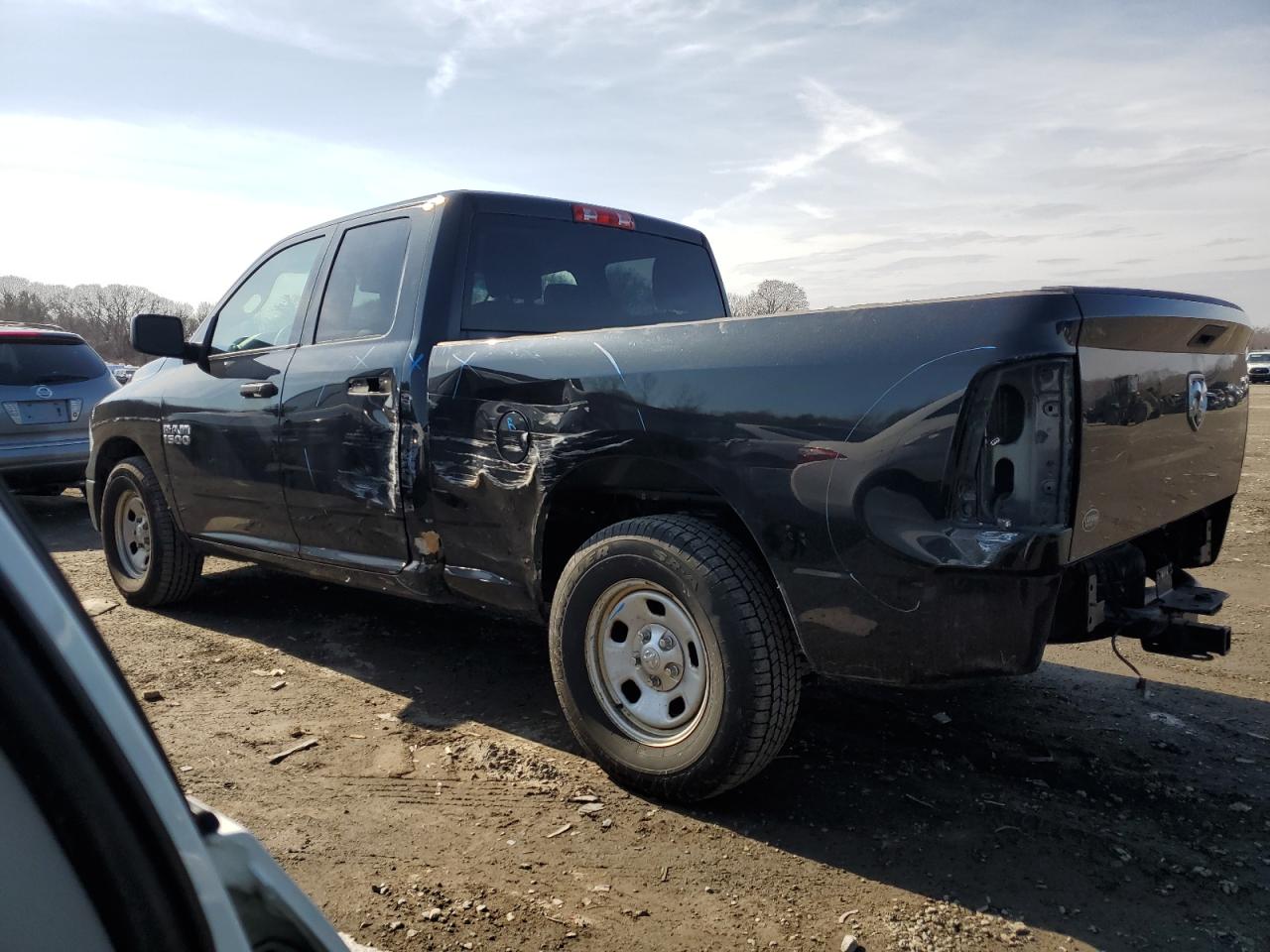 2016 RAM 1500 - Image 2