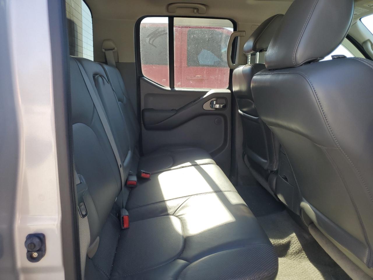 2012 Nissan Navara (Frontier) - Image 10