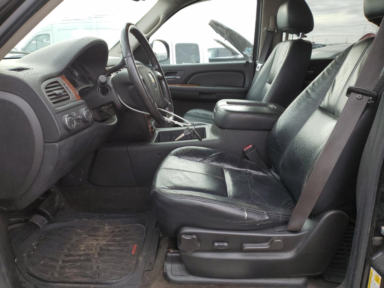 2008 Chevrolet Avalanche - Image 7