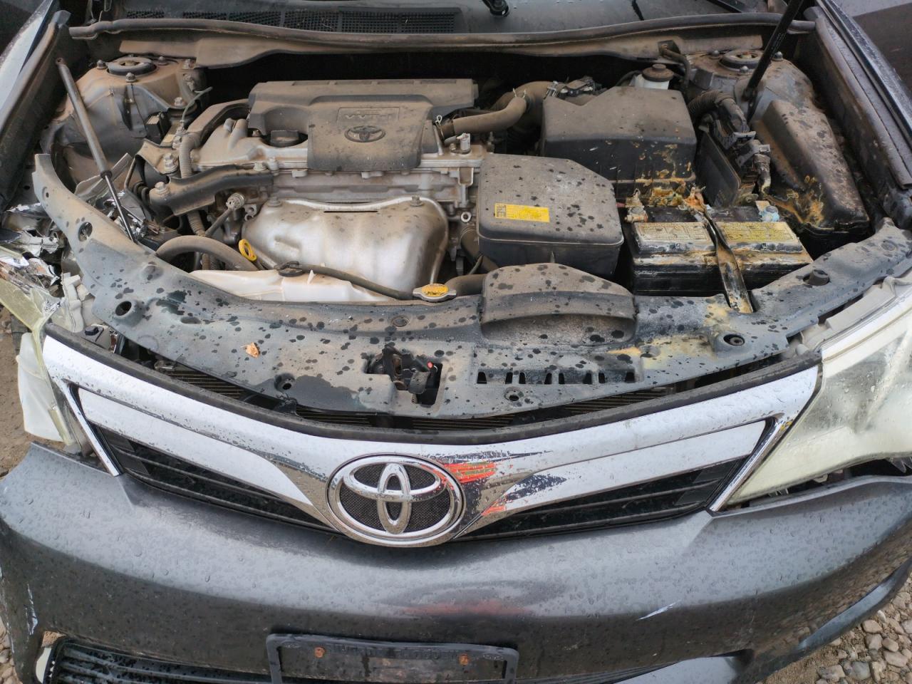 2012 Toyota Camry - Image 12