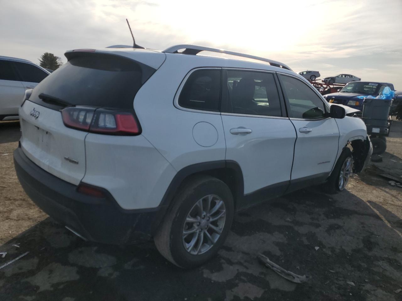2019 Jeep Grand Cherokee - Image 3