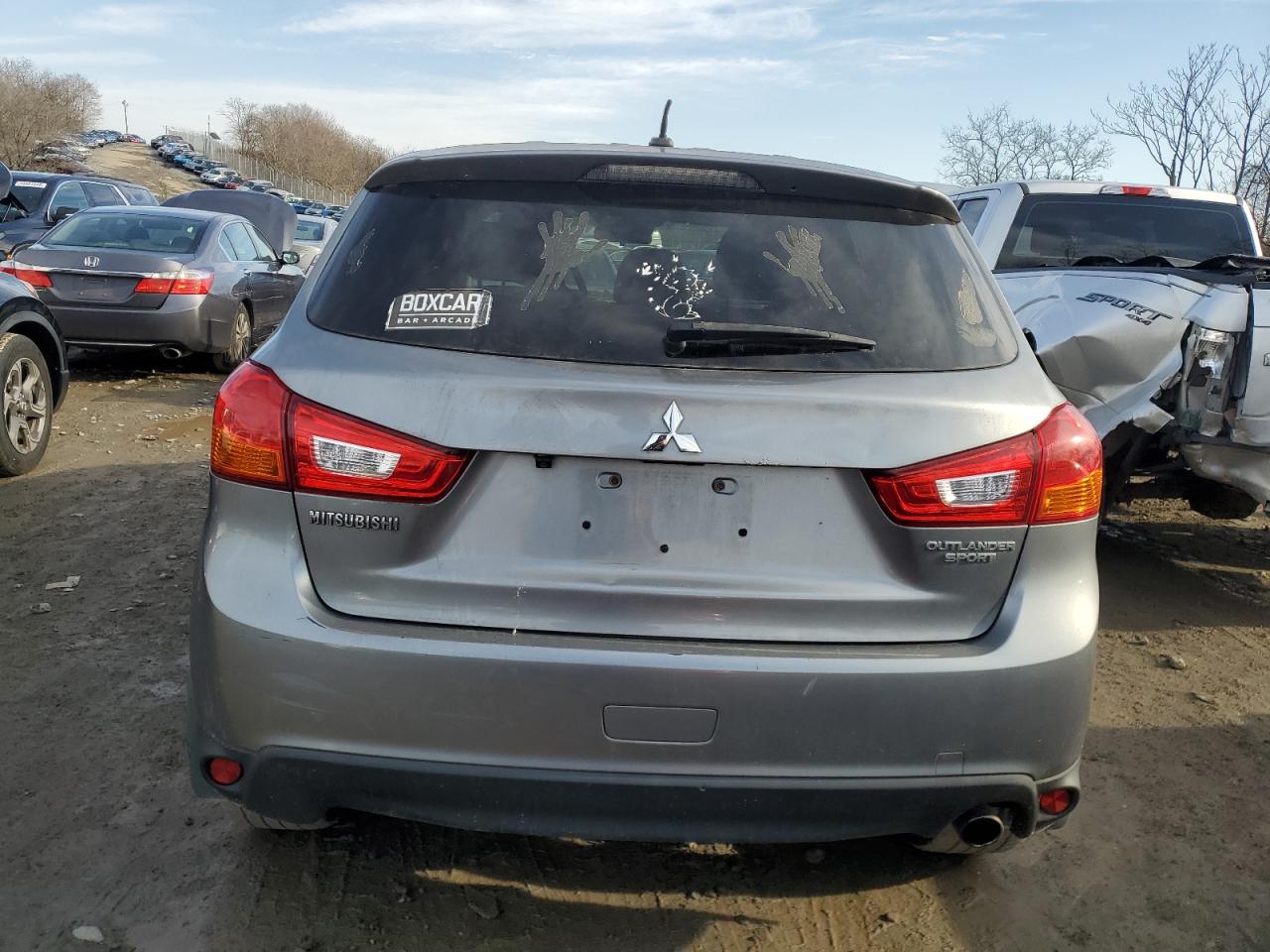 2014 Mitsubishi Outlander - Image 6