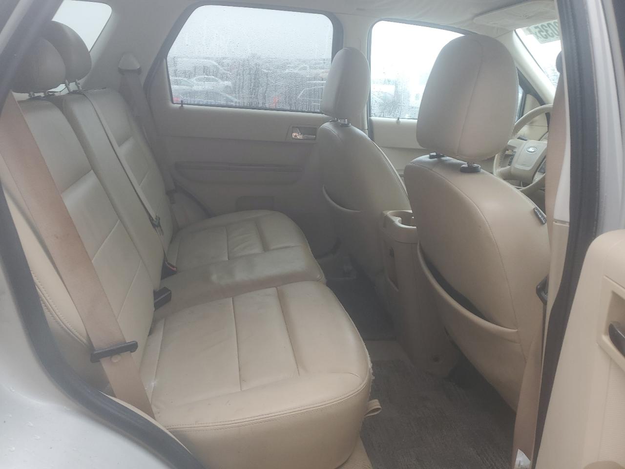 2008 Ford Escape - Image 11