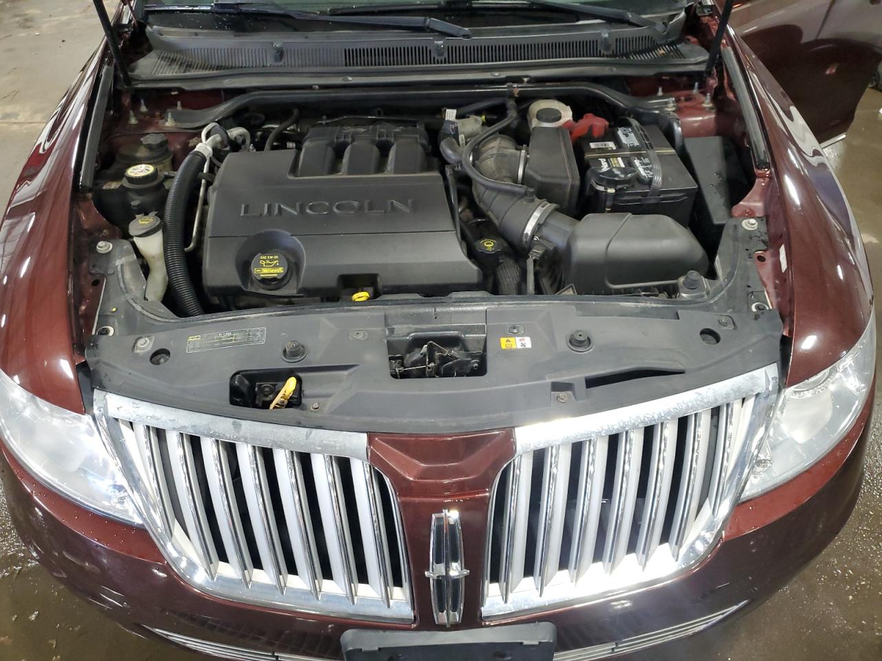 2009 Lincoln MKS - Image 11