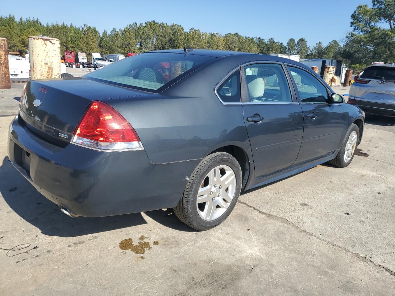 2016 Chevrolet Impala - Image 3