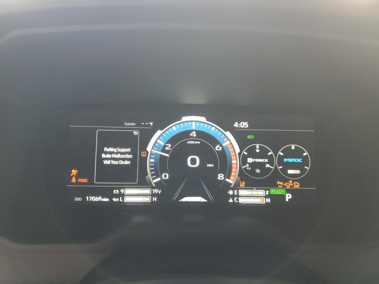 2024 Toyota Sequoia - Image 8