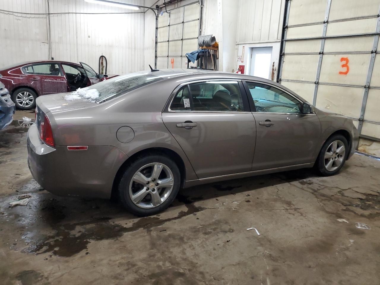 2010 Chevrolet Malibu - Image 3