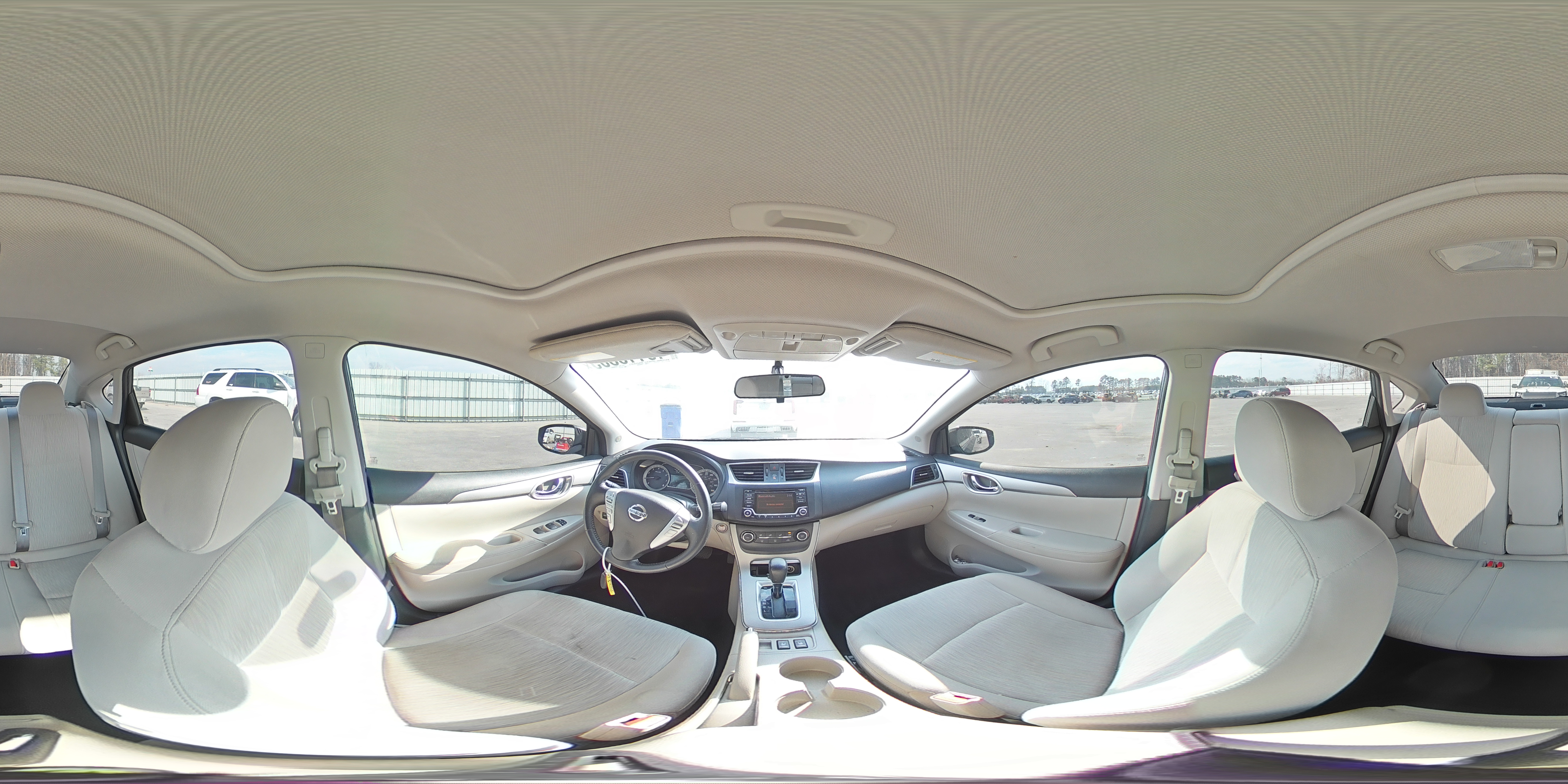 2015 Nissan Sentra - Image 13
