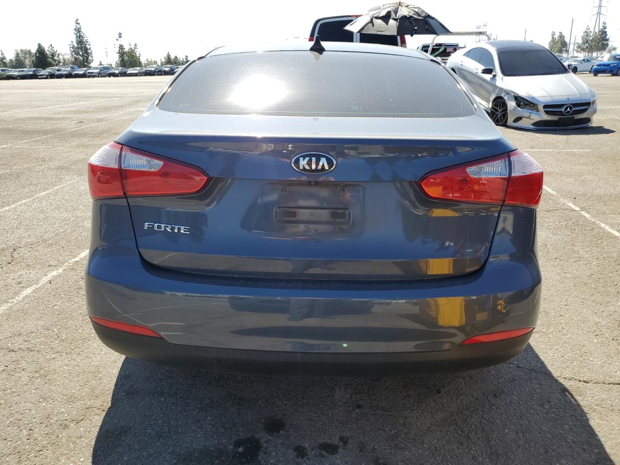 2016 Kia Forte - Image 6