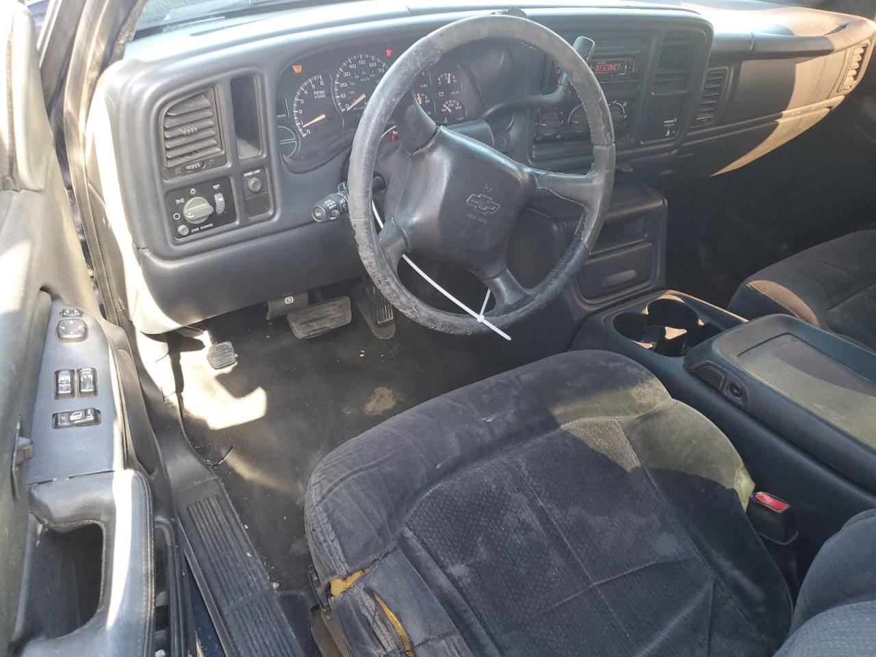 2001 Chevrolet Silverado - Image 8