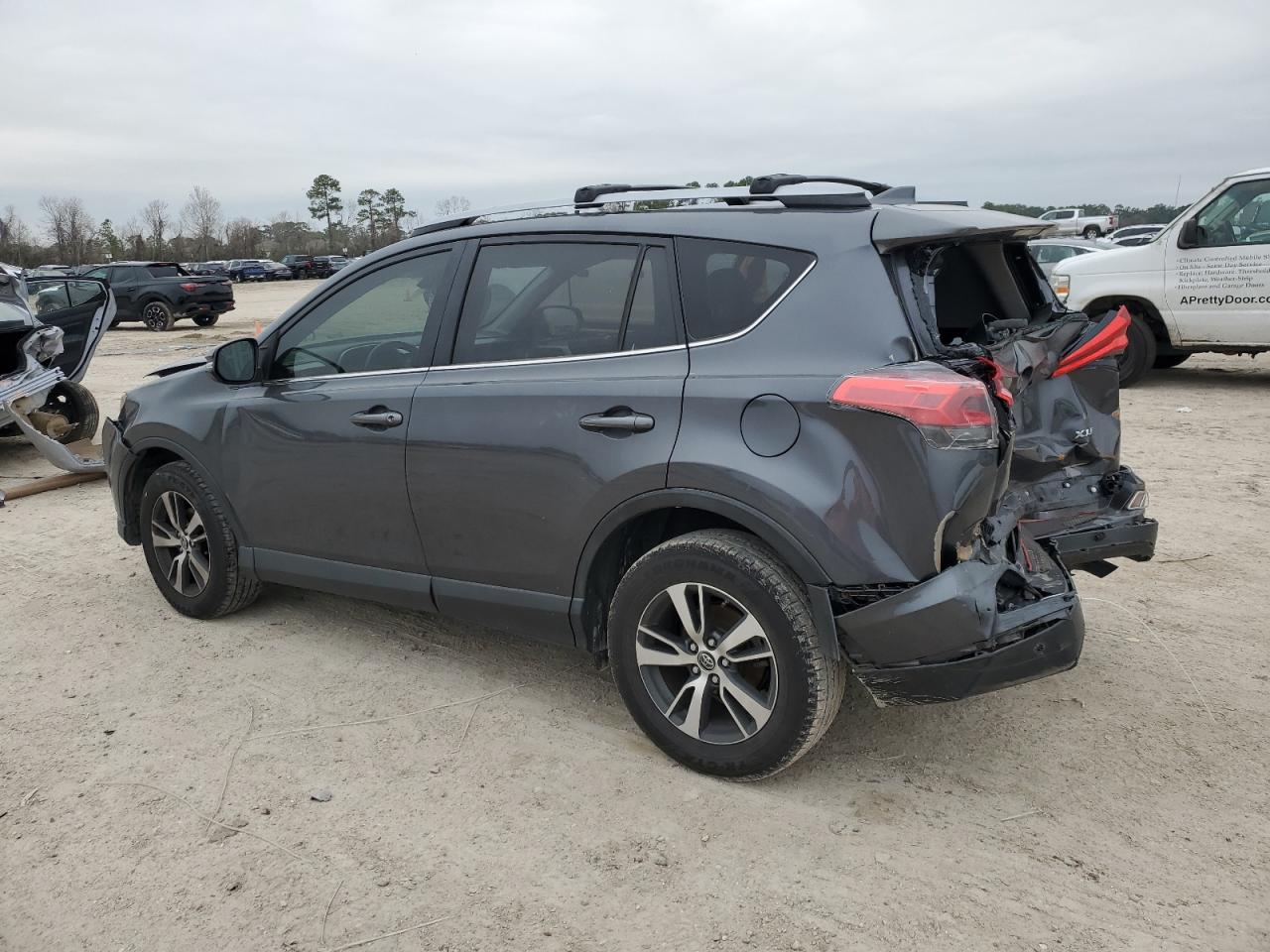 2017 Toyota RAV 4 - Image 2