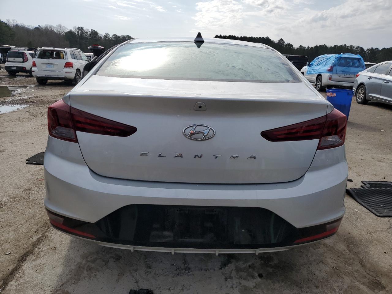 2020 Hyundai Elantra - Image 6
