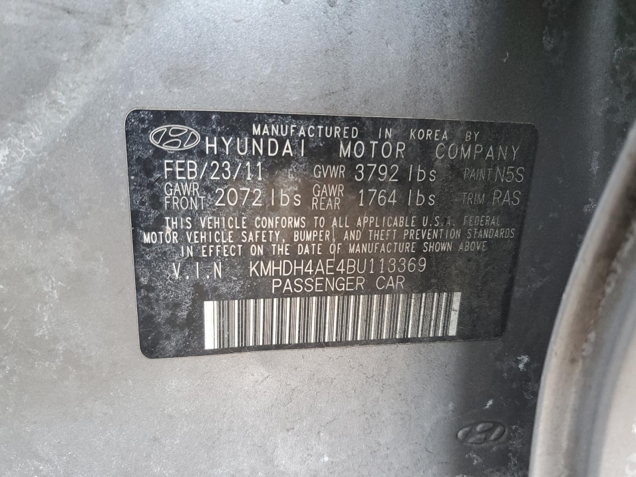 2011 Hyundai Elantra - Image 12