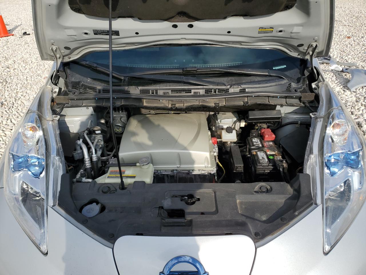 2013 Nissan Leaf - Image 12