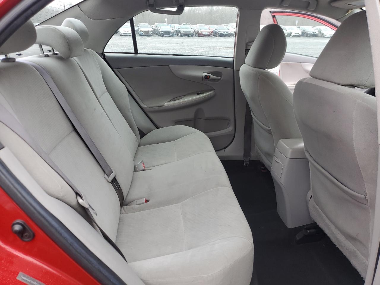 2010 Toyota Corolla - Image 10