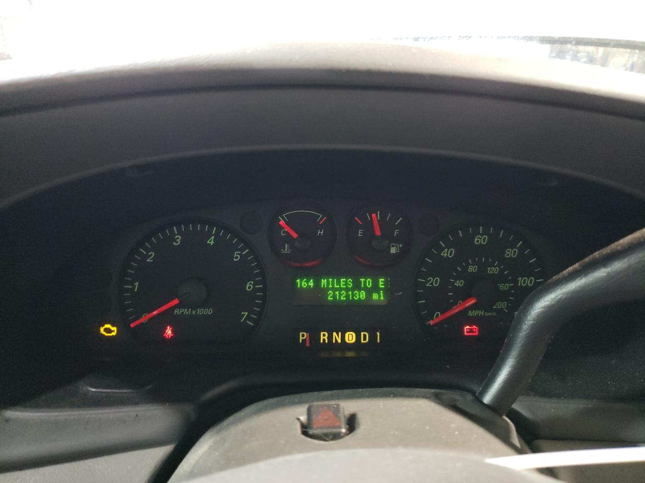 2005 Ford Taurus - Image 9