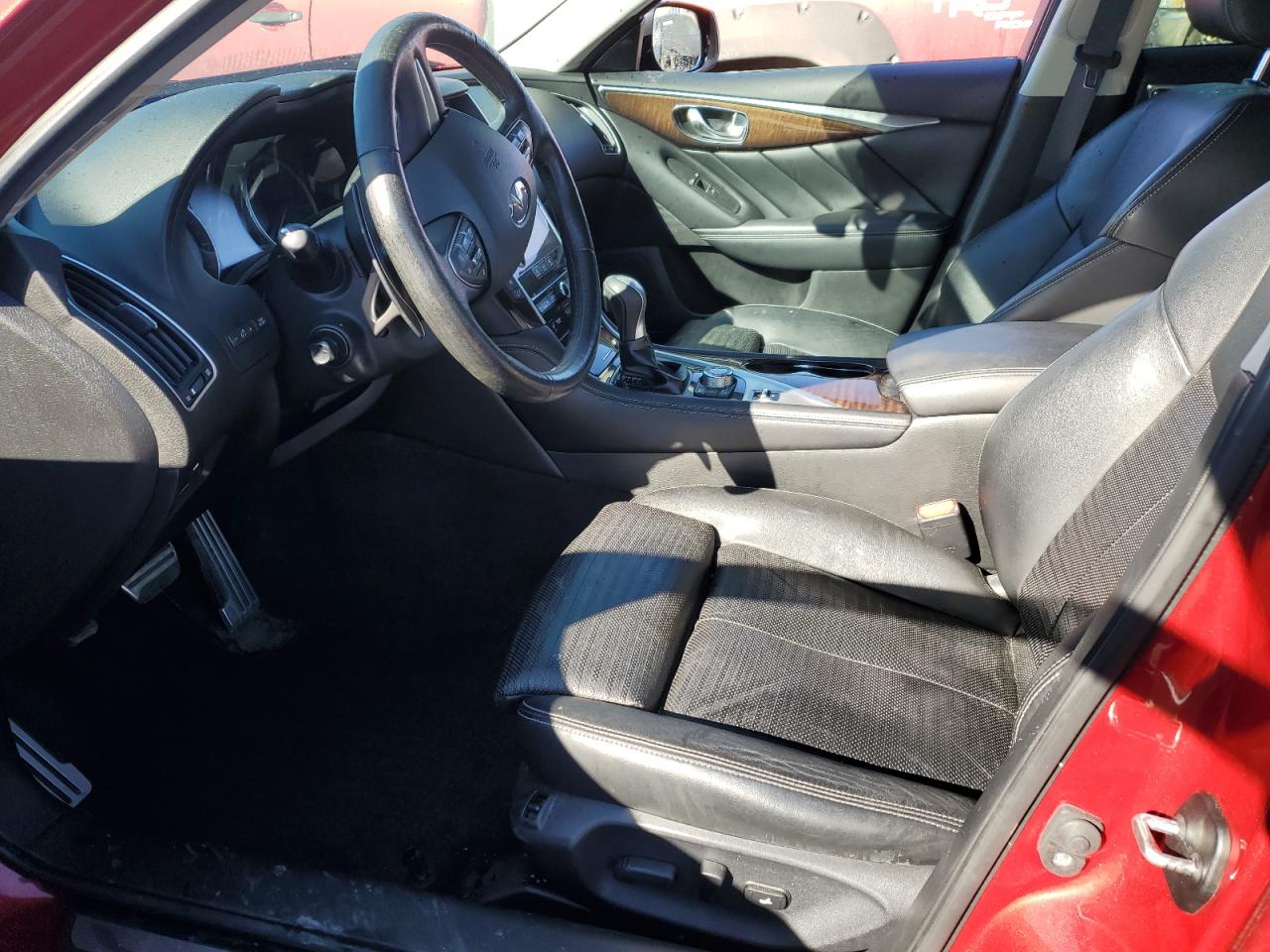 2015 Infiniti Q50 - Image 7