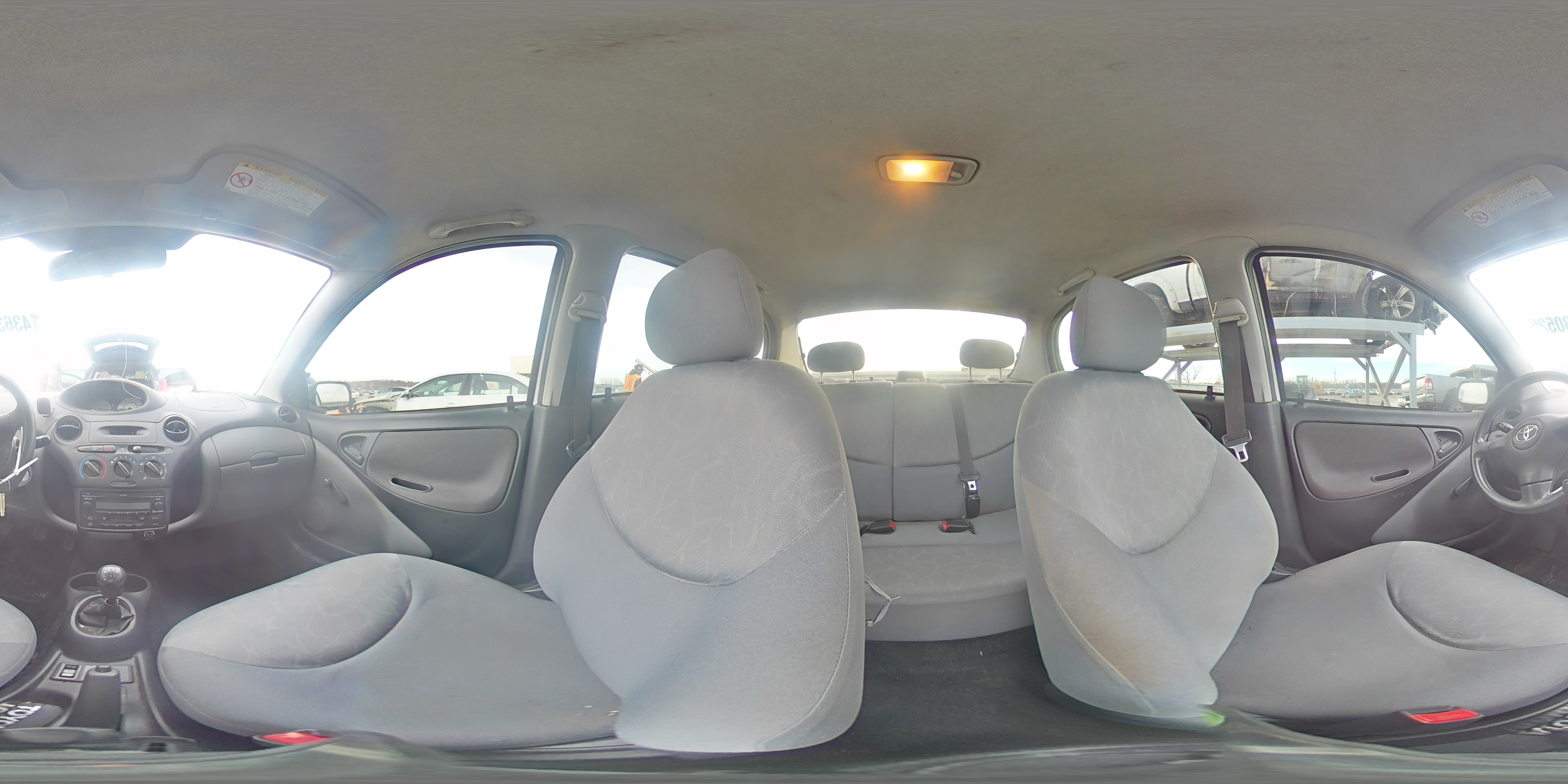 2003 Toyota Echo - Image 13