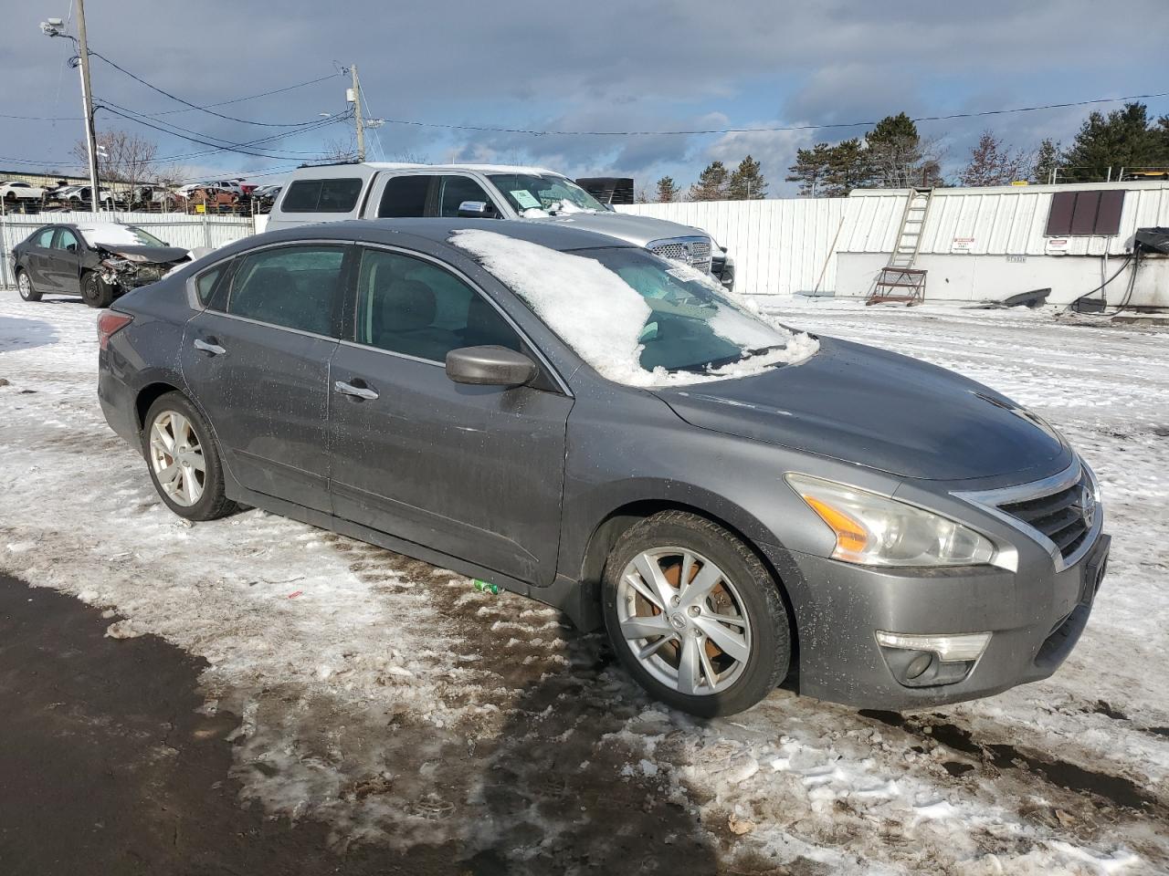 2015 Nissan Altima - Image 4