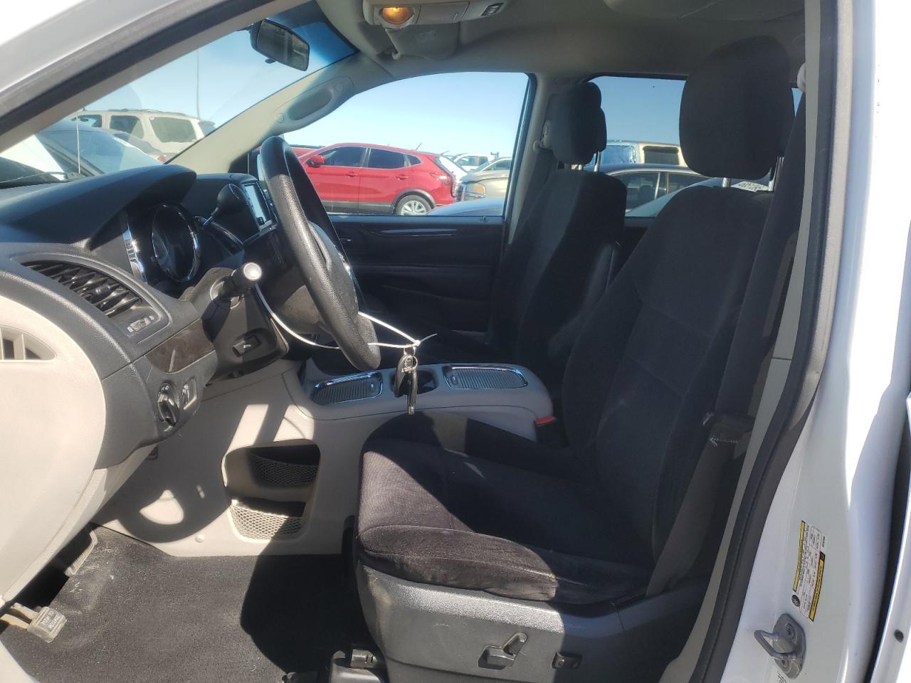 2014 Dodge Caravan - Image 7