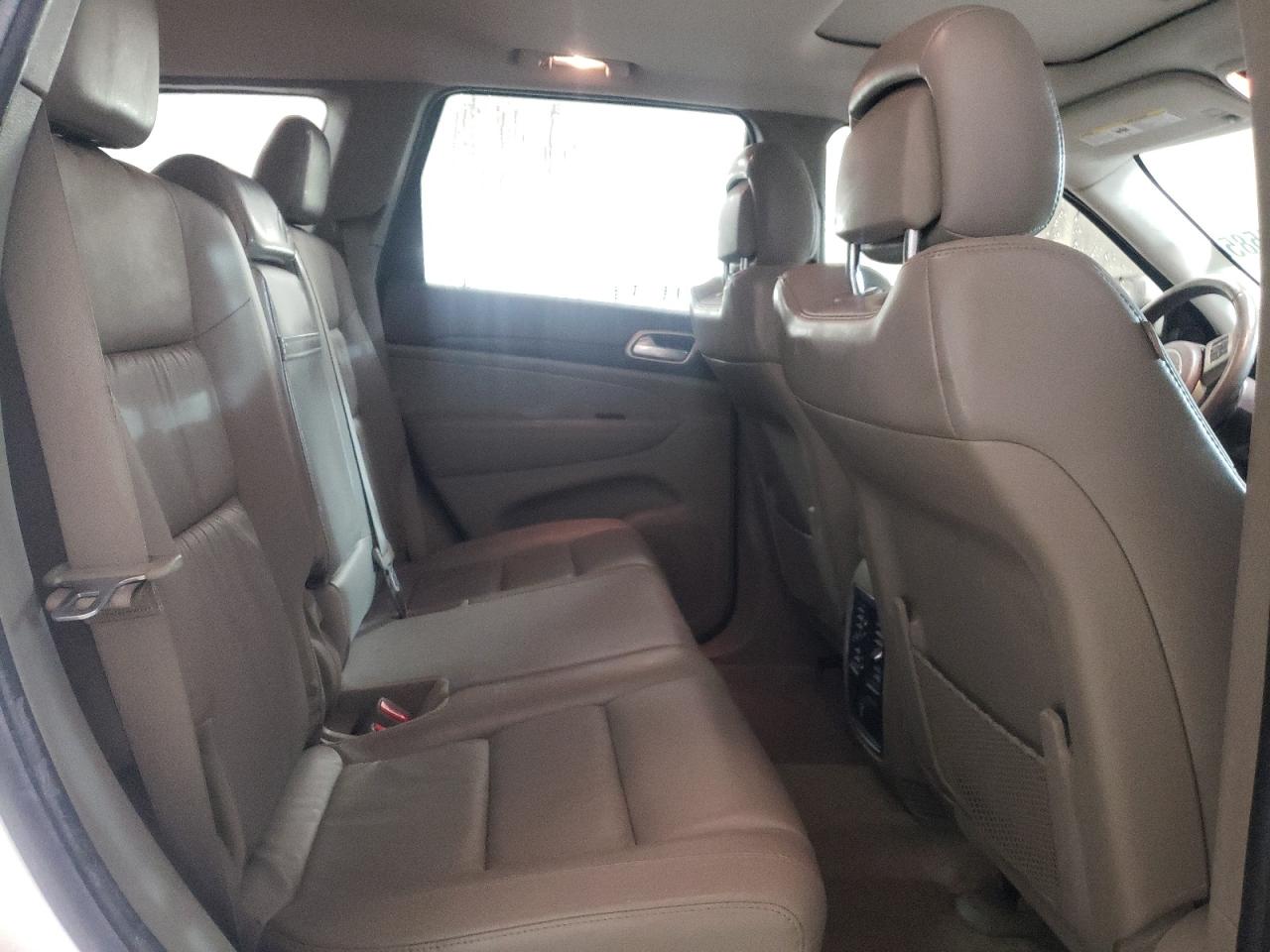 2012 Jeep Grand Cherokee - Image 10