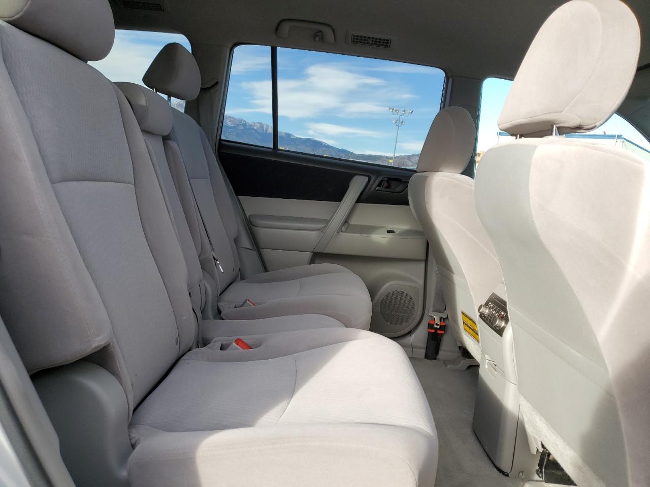 2008 Toyota Highlander - Image 12