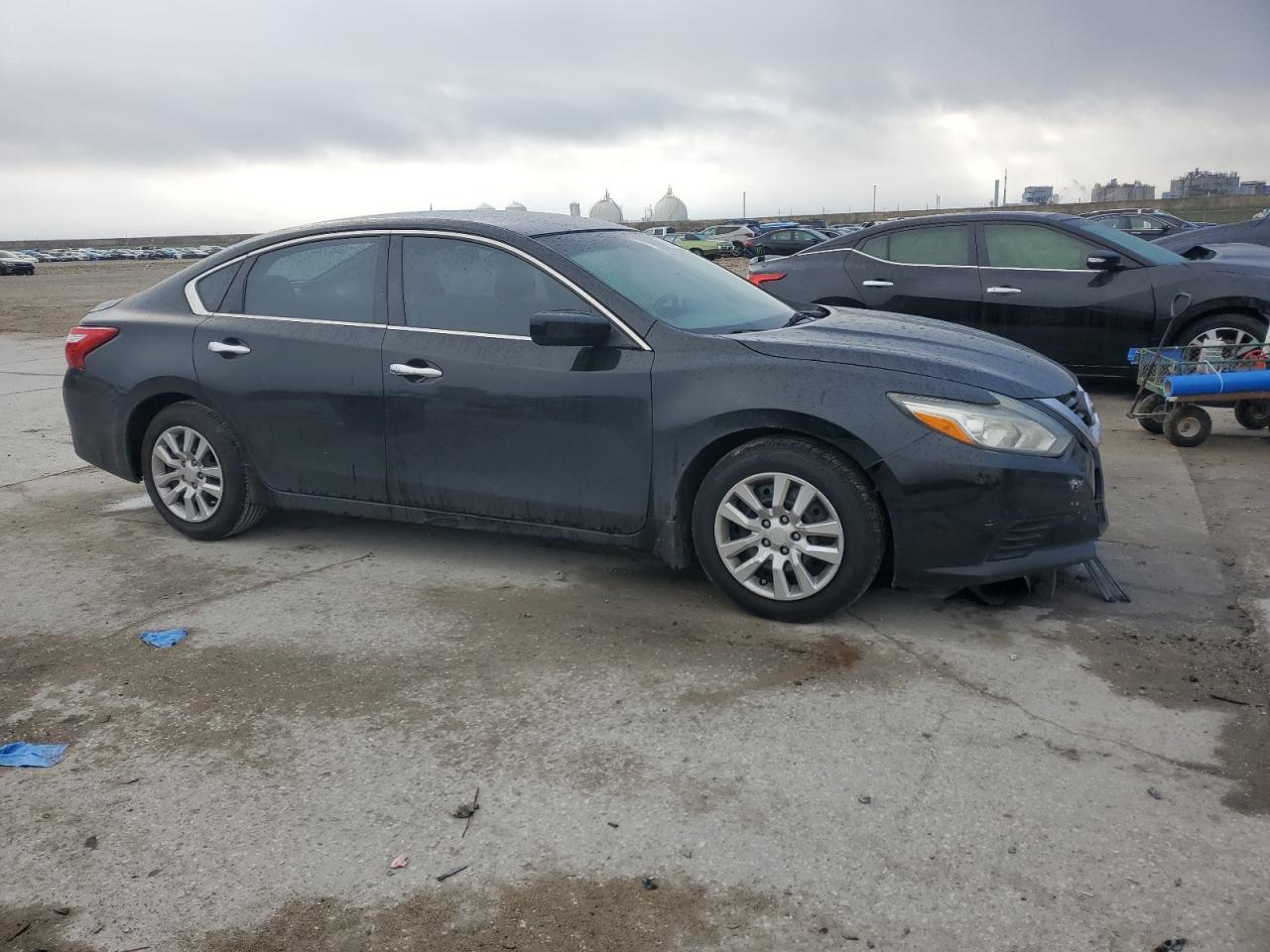 2017 Nissan Altima - Image 4