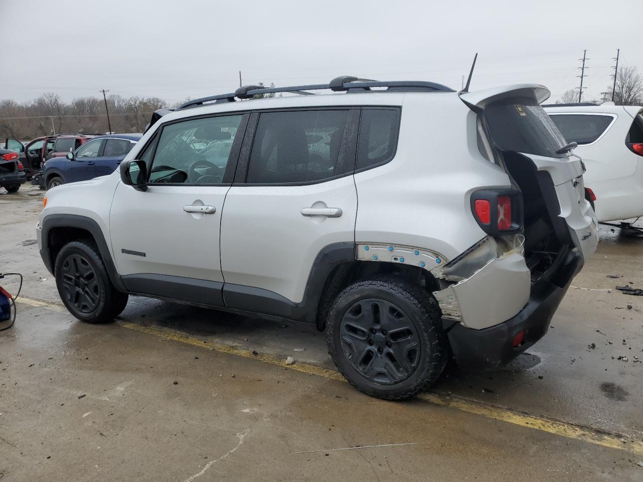 2018 Jeep Renegade - Image 2