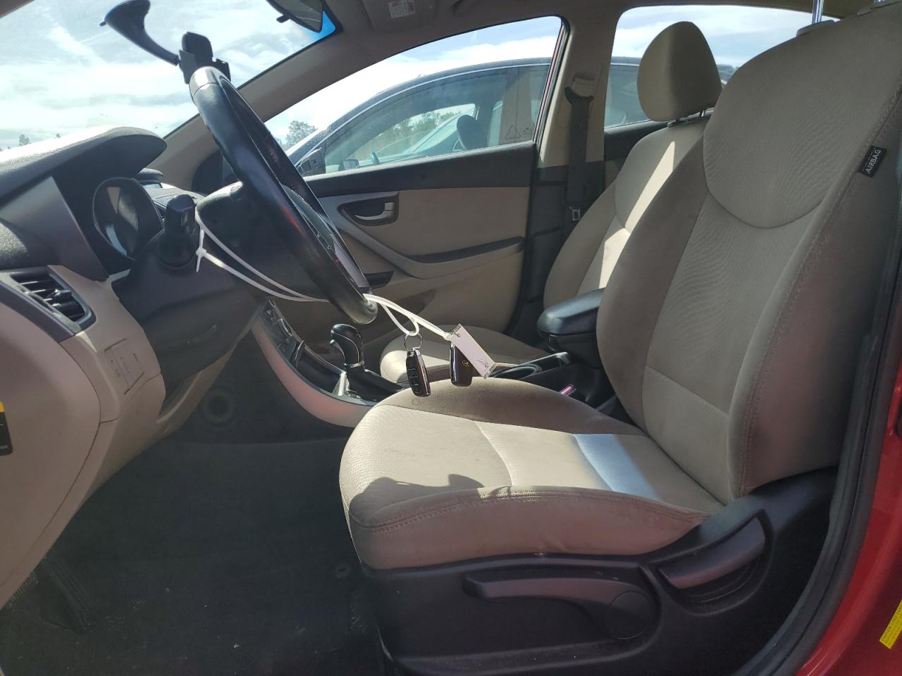 2016 Hyundai Elantra - Image 7