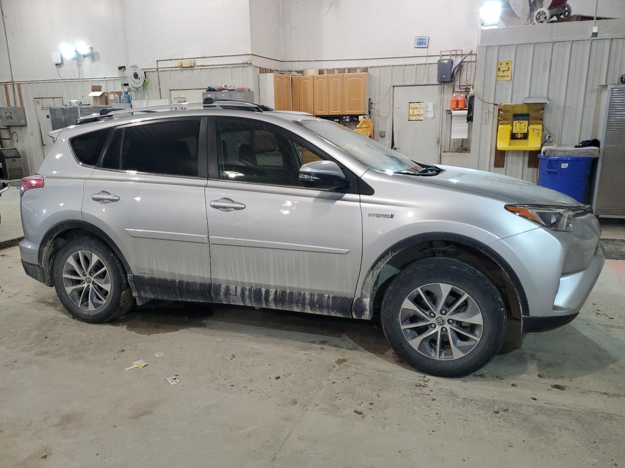 2016 Toyota RAV 4 - Image 4