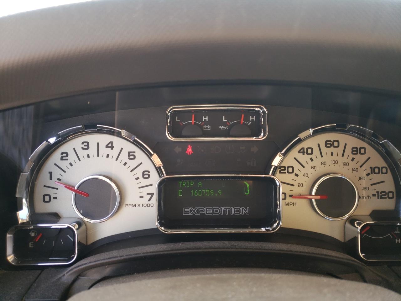 2012 Ford Expedition - Image 9