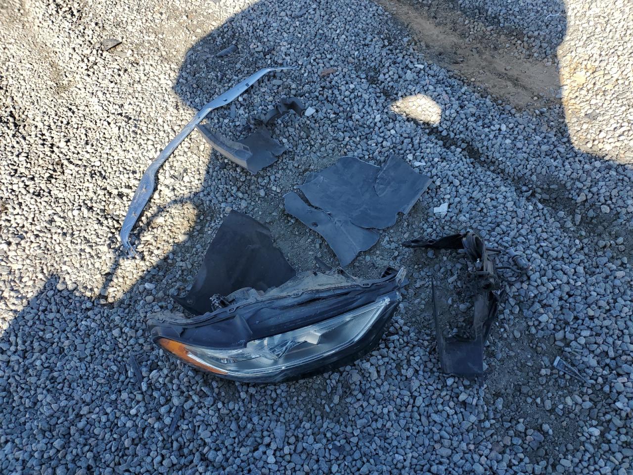 2019 Ford Fusion - Image 14