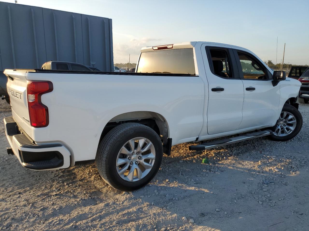 2020 Chevrolet Silverado - Image 3