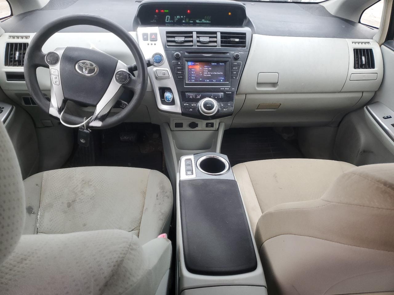 2014 Toyota Prius - Image 8
