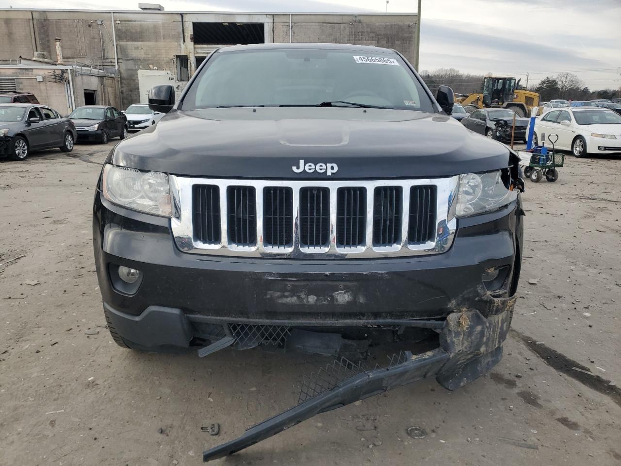 2011 Jeep Grand Cherokee - Image 5