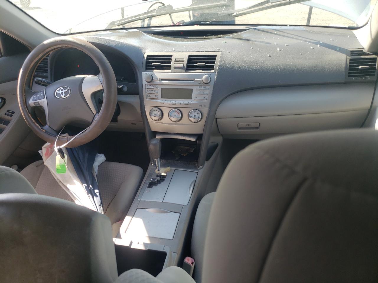2010 Toyota Camry - Image 8