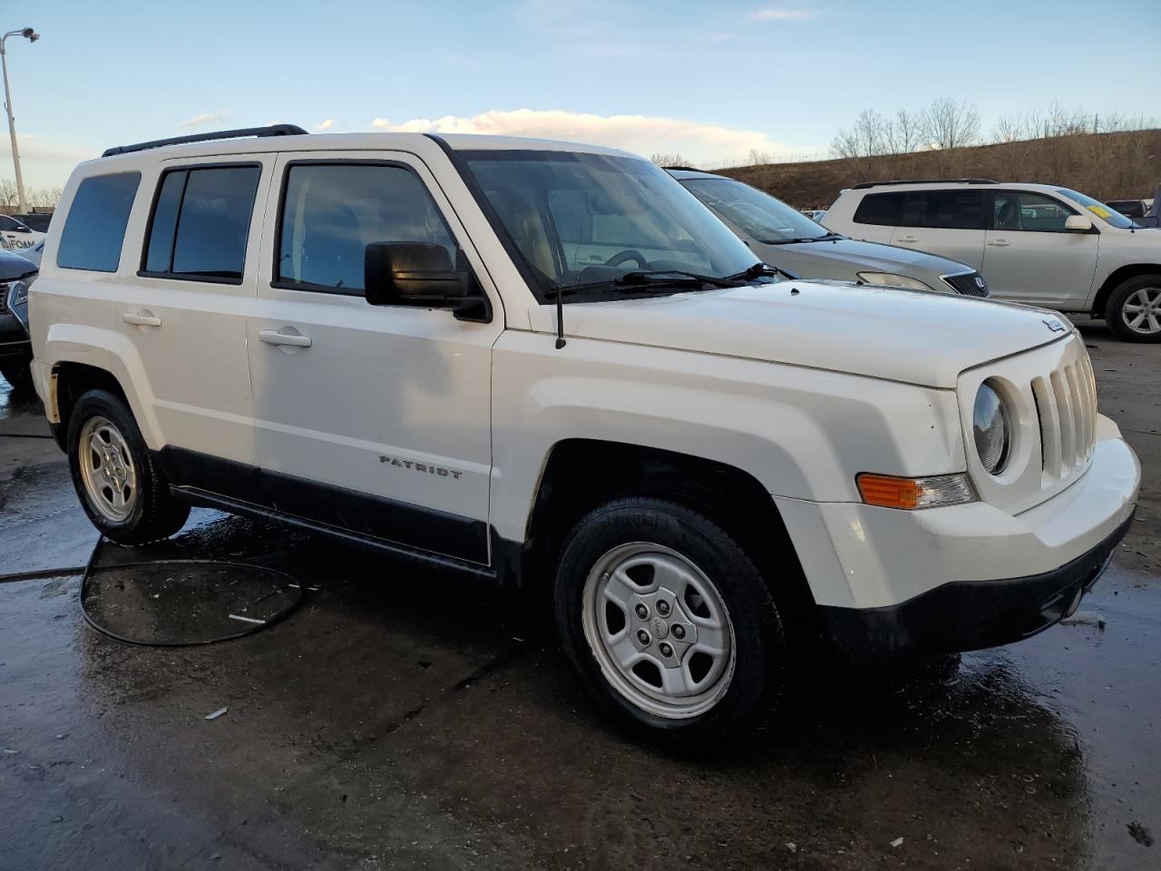 2015 Jeep Liberty (Patriot) - Image 4