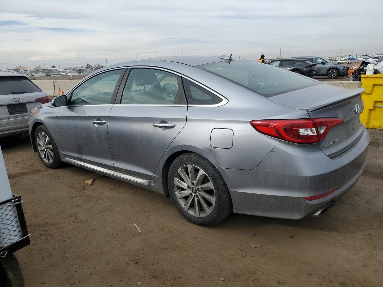 2016 Hyundai Sonata - Image 2