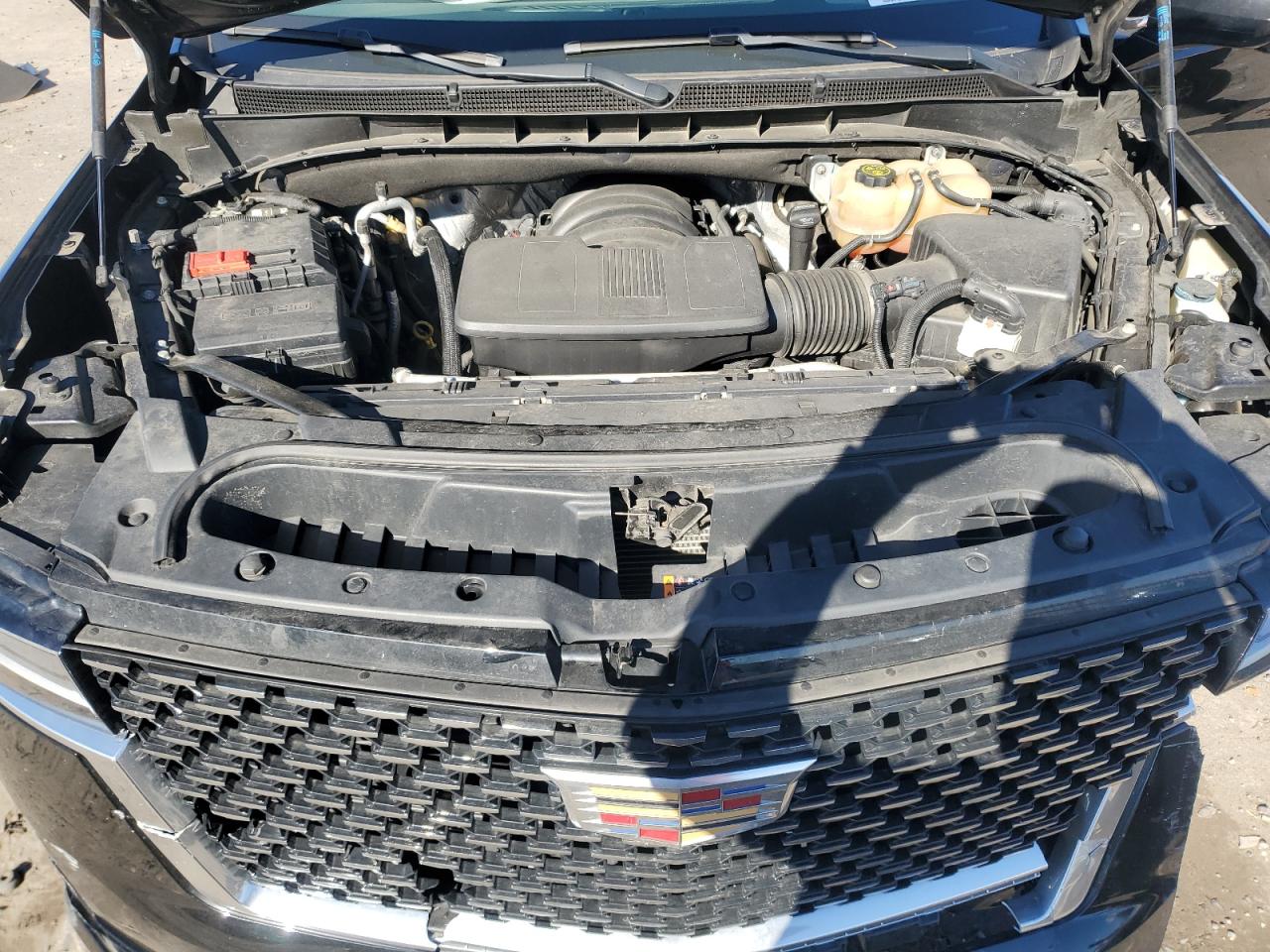 2022 Cadillac Escalade - Image 13