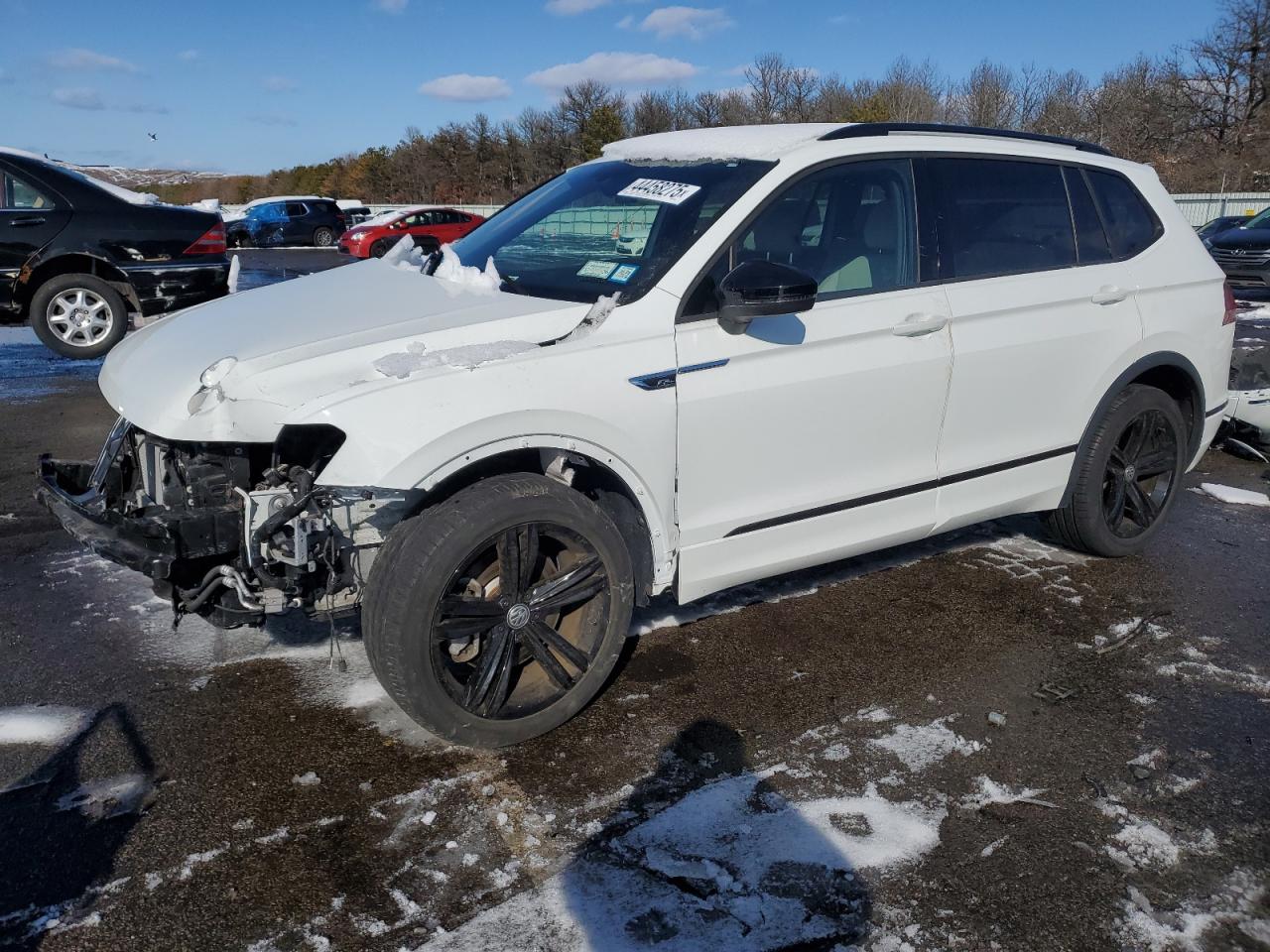 2019 Volkswagen Tiguan - Image 1
