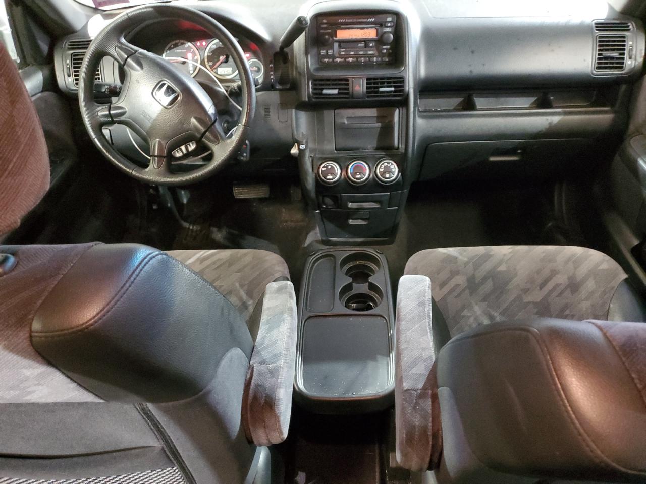 2004 Honda CR-V - Image 8
