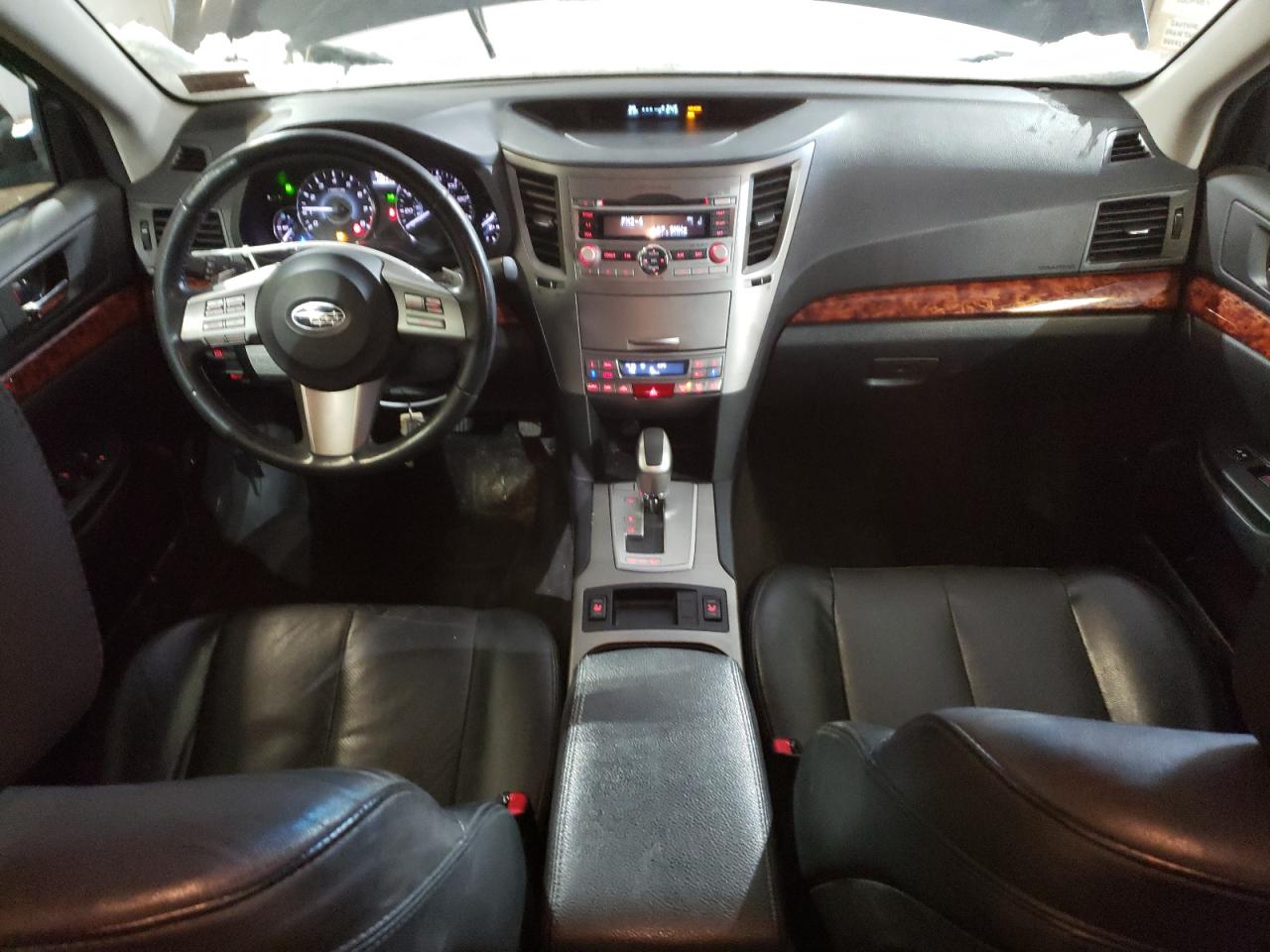 2011 Subaru Outback - Image 8